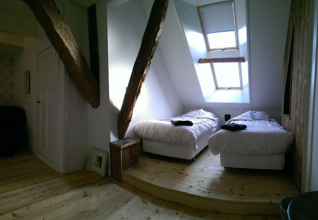 Unia Zathe Bed and Breakfast Ee Eksteriør billede