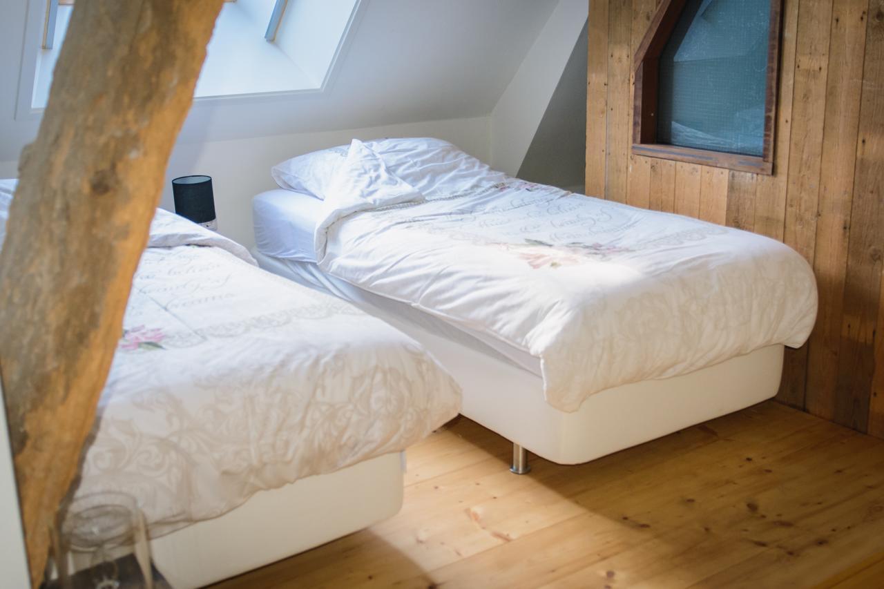 Unia Zathe Bed and Breakfast Ee Eksteriør billede