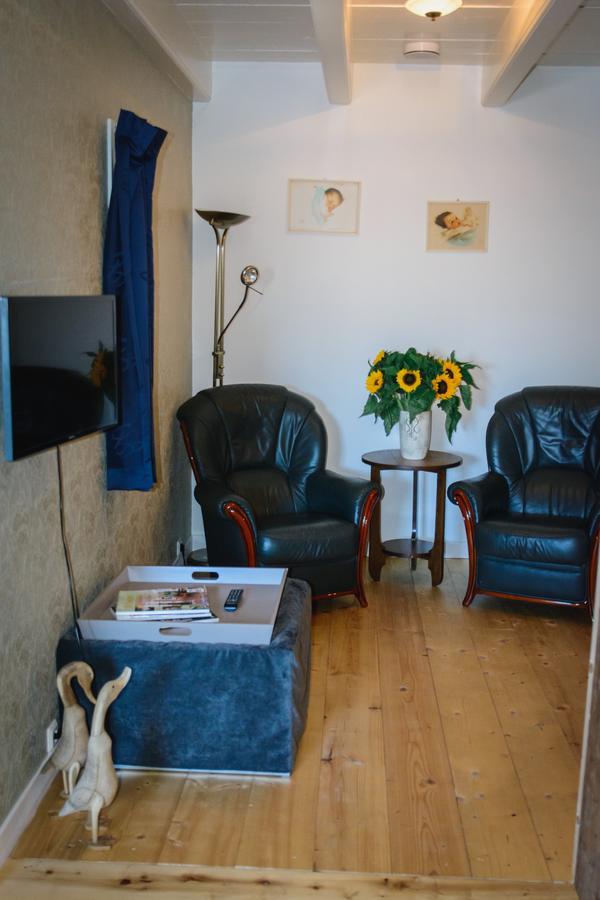 Unia Zathe Bed and Breakfast Ee Eksteriør billede